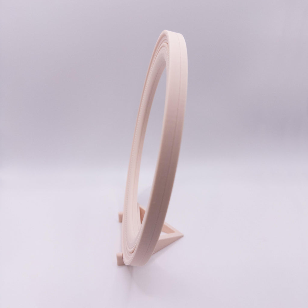 Magnetic Cross Stitch Round Frame: White Needlework Display with Stand