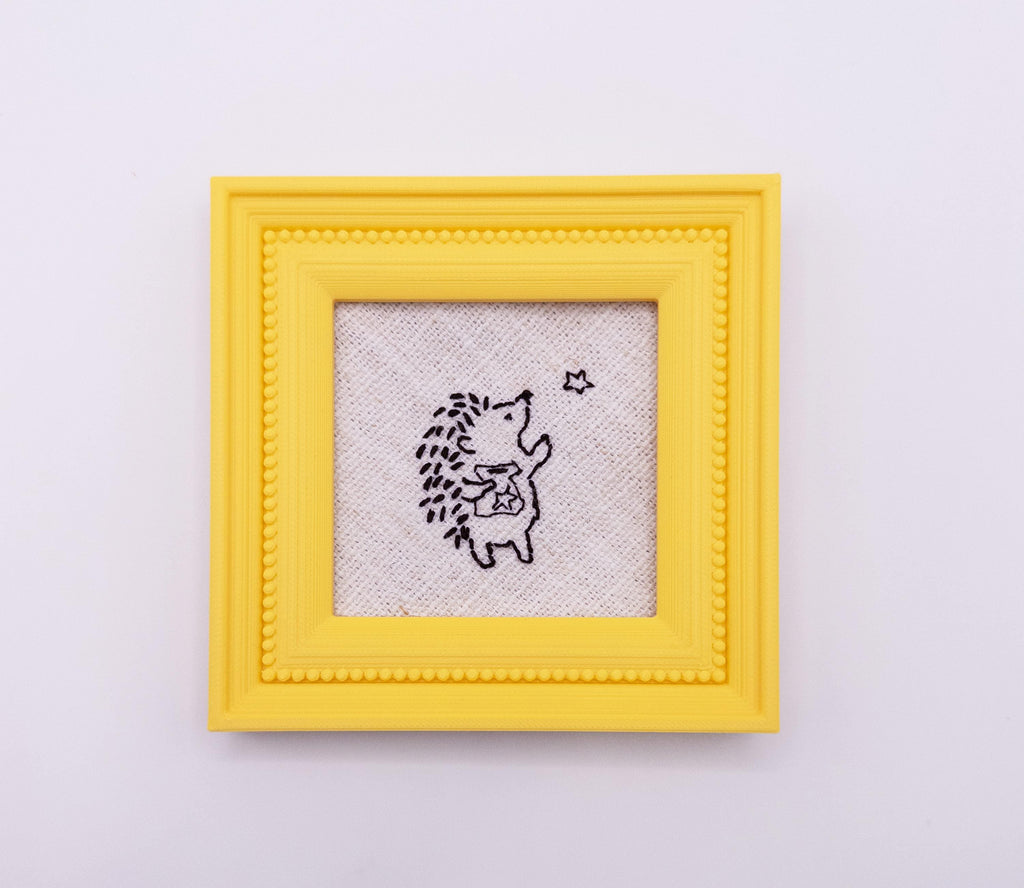 Magnetic Cross Stitch Frame: orange\yellow Needlework Display with Stand