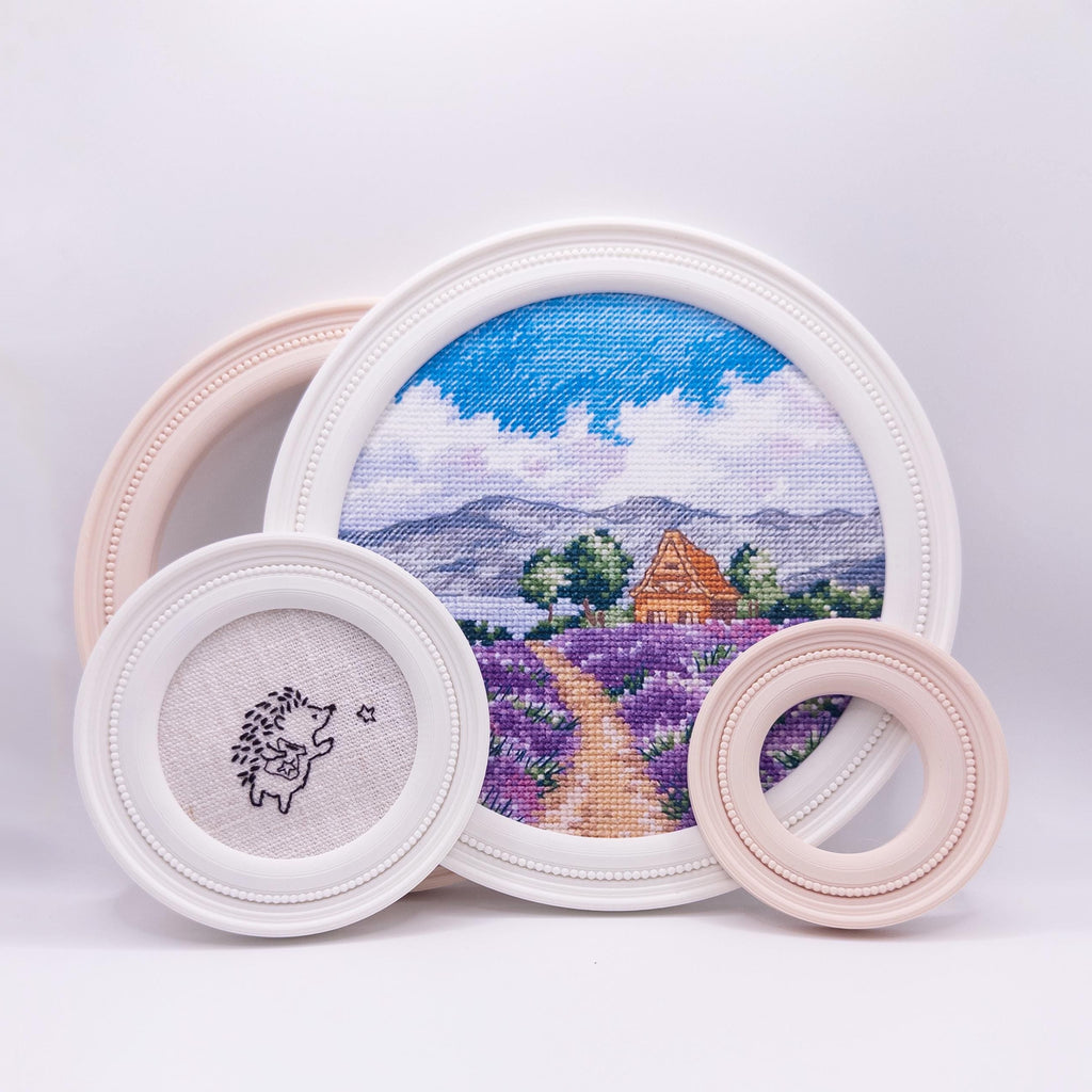 Magnetic Cross Stitch Round Frame: White Needlework Display with Stand