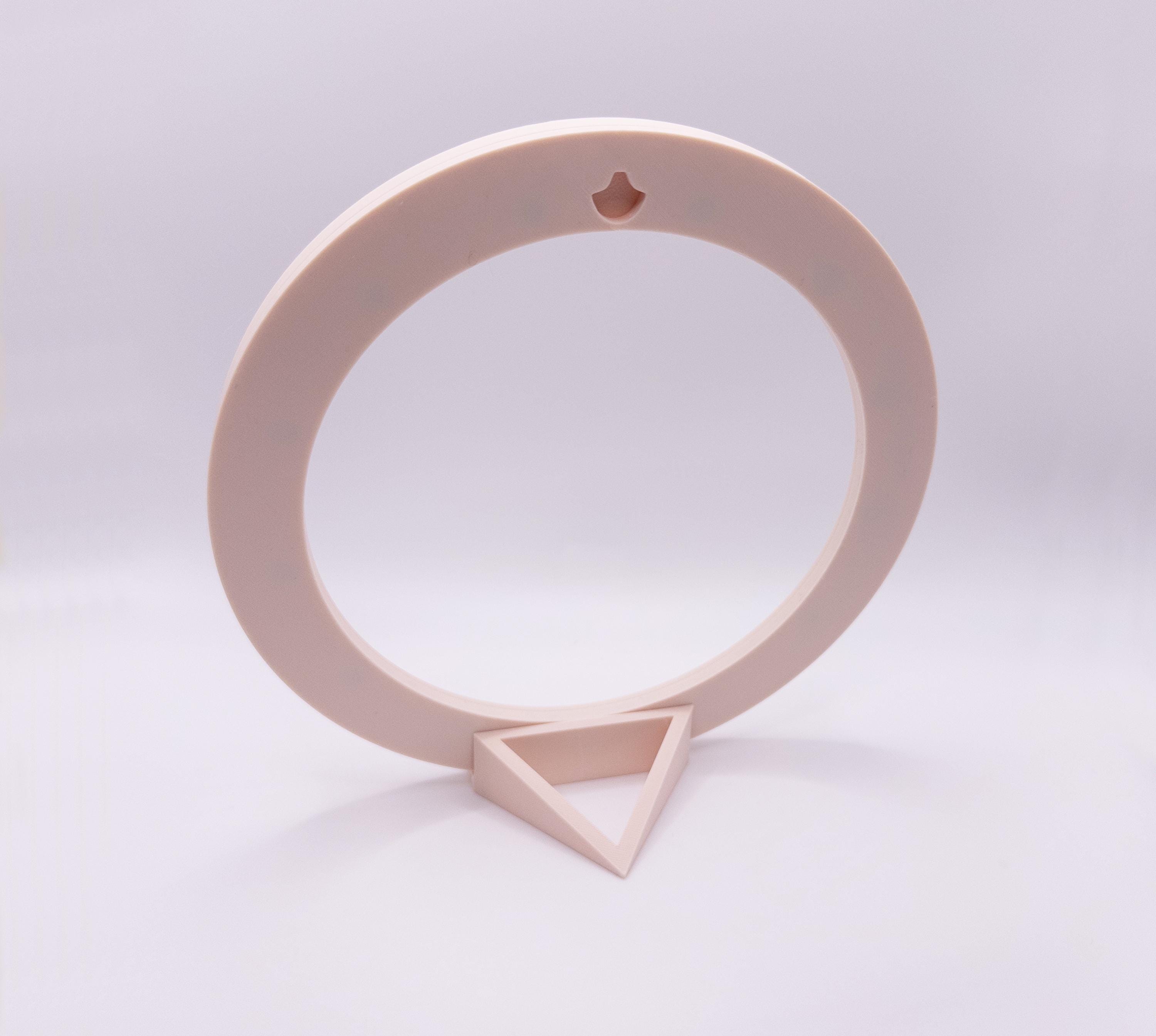 Magnetic Cross Stitch Round Frame: Beige Needlework Display with Stand