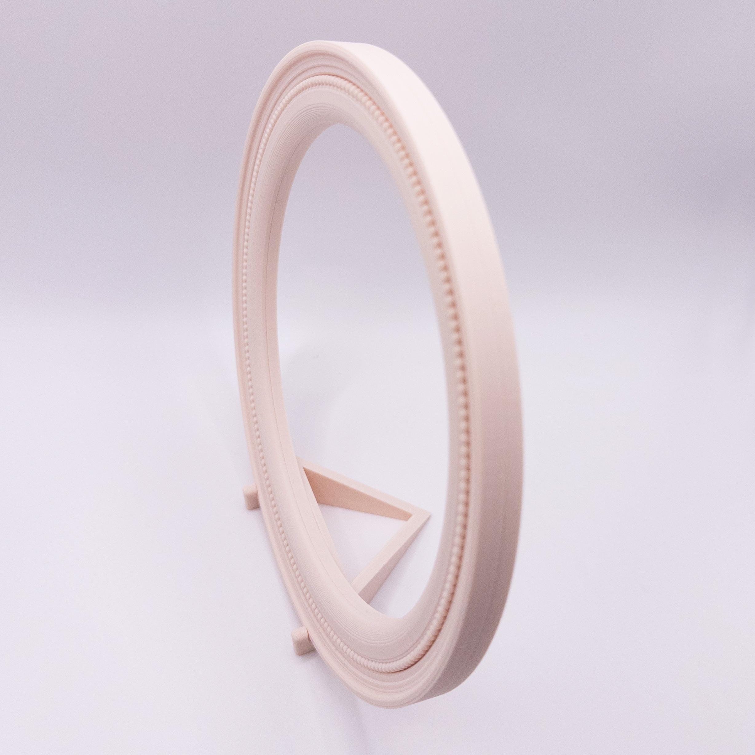 Magnetic Cross Stitch Round Frame: White Needlework Display with Stand